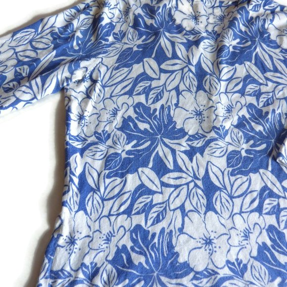 J Mc Laughlin/ Open Neck Knit Top/ Blue & White Floral/Cotton Blend/Buttons/ M - Picture 3 of 5